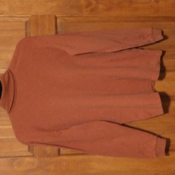 Woolrich woman's size M cotton long sleeve turtle neck top, clay heather tagless - Picture 12 of 12